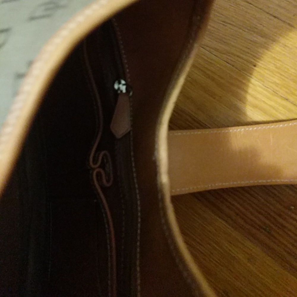 Dooney & Burke handbag - Picture 3 of 3